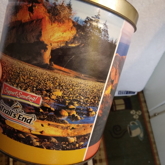 Boy Scout Decorative Tins - Picture 6 of 7